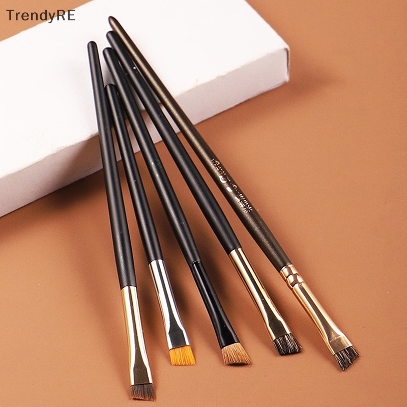 Cọ Trang Điểm Tạo Khối Chuyên Nghiệp Với Thiết Kế Đầu Cọ Nhỏ Tiện Dụng