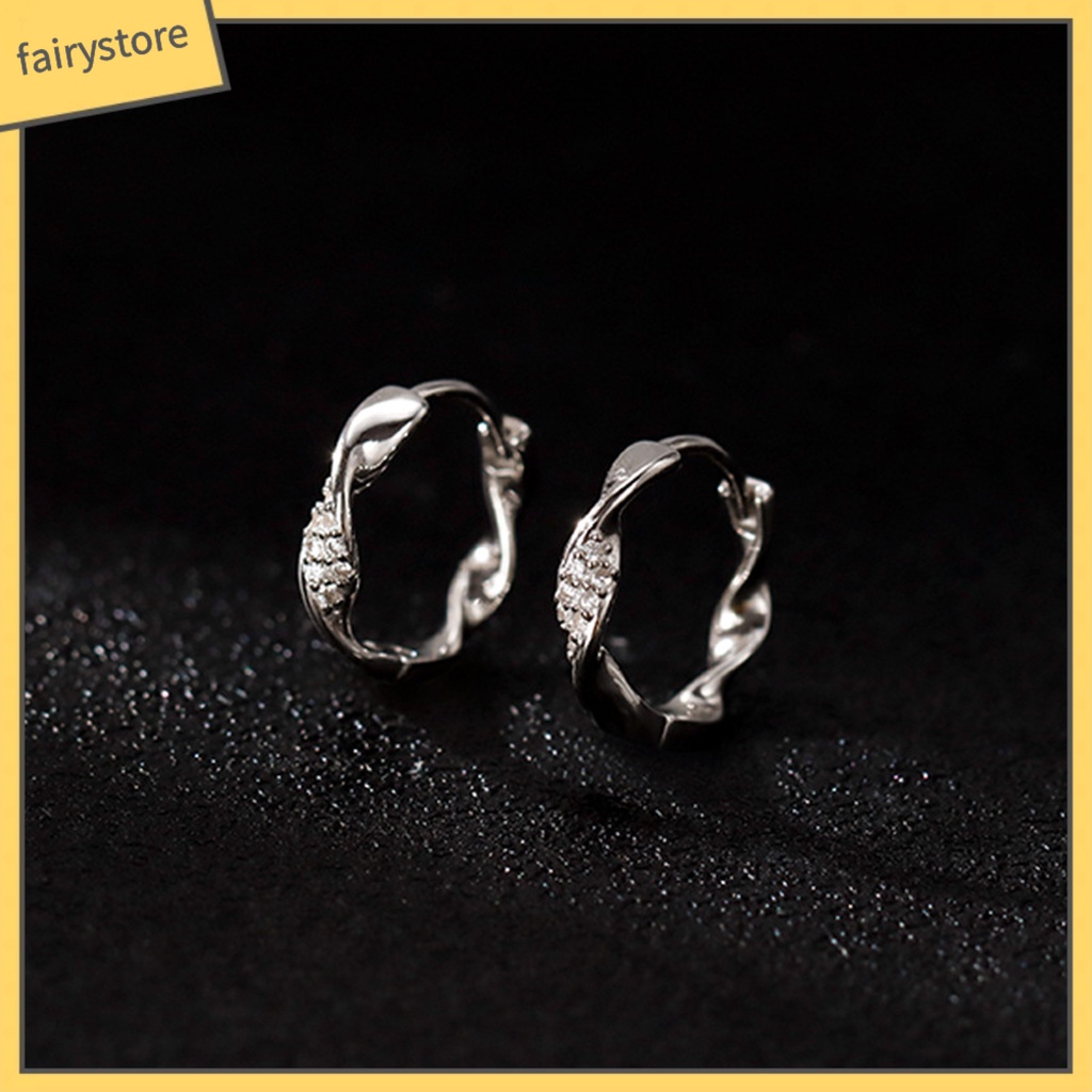 1 Bông Tai Tròn Đính Đá Zircon Lấp Lánh Dễ Phối Đồ Thời Trang Cho Nữ