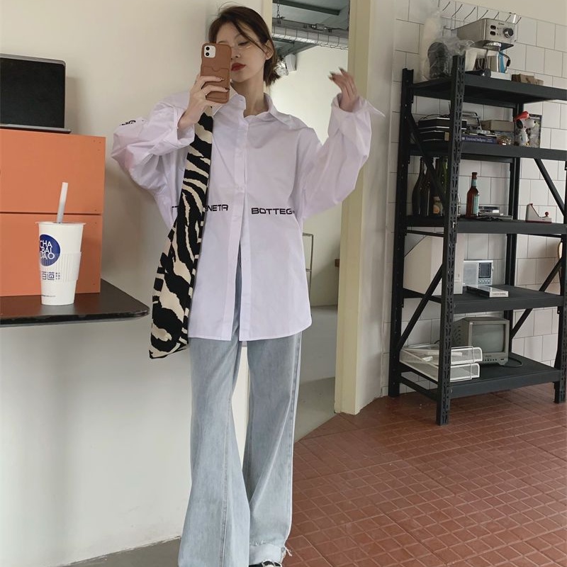 Áo Sơ Mi Trắng In Chữ Thời Trang Hàn Quốc Mới Cho Nữ