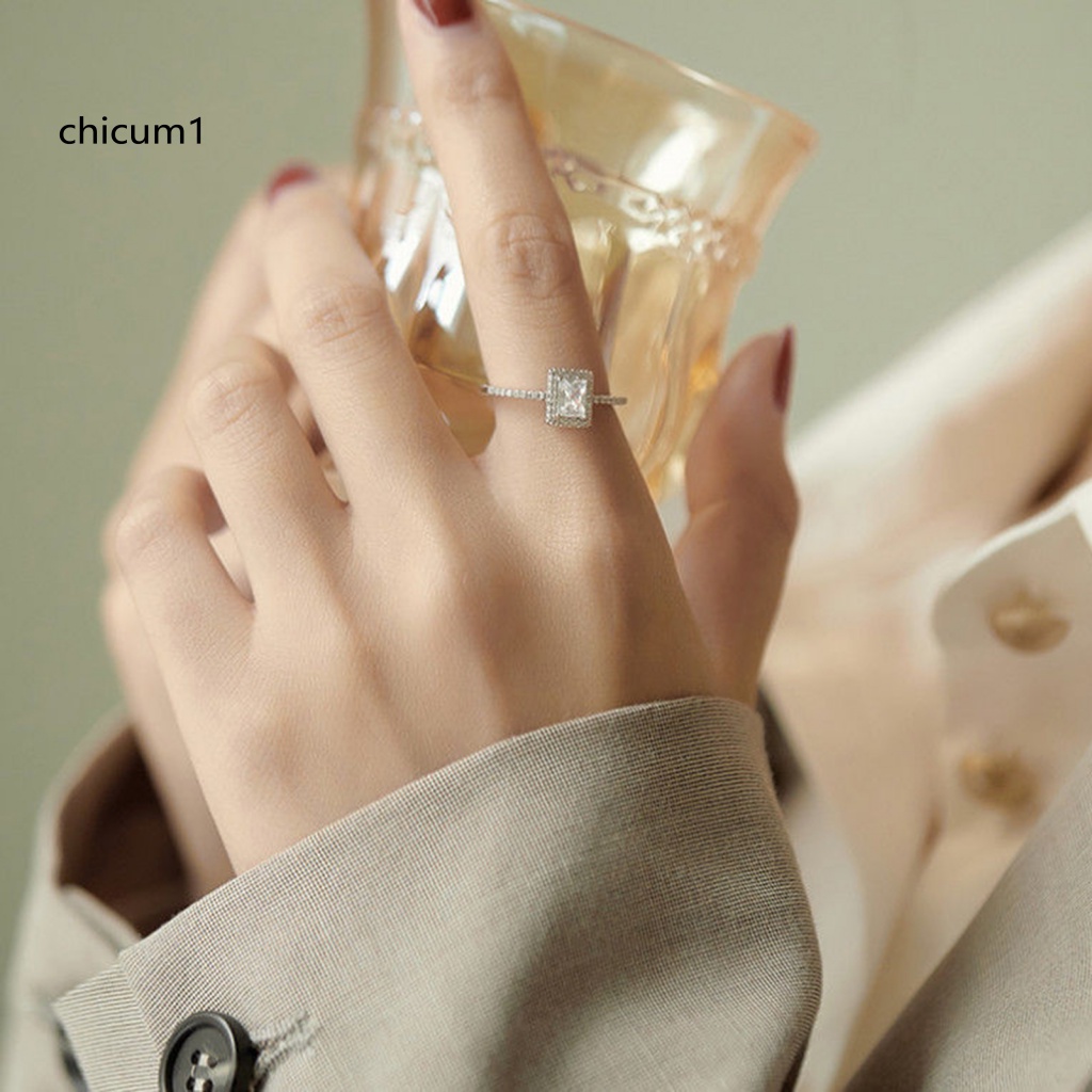 Nhẫn Hở Đính Đá Vuông Tinh Tế Cho Nữ