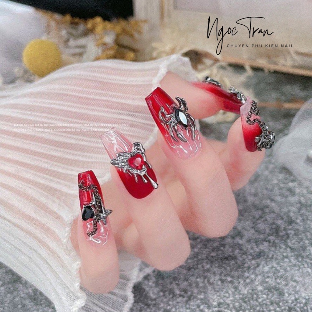 Charm Kim Loại Kim Cương Đen Cổ Điển | Trang Trí Móng Tay 5J