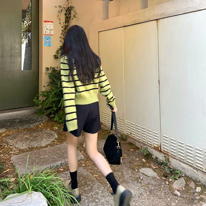 Áo Khoác Cardigan Dệt Kim Tay Dài Kẻ Sọc Màu Xanh Lá Phong Cách Retro Mới Cho Nữ