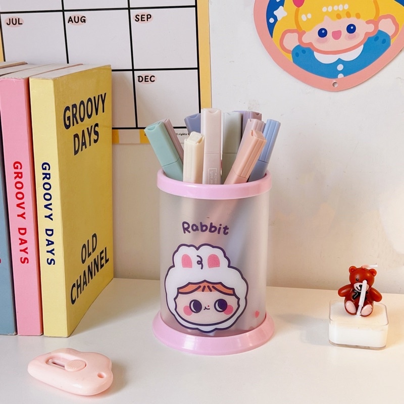 Ống Đựng Bút để bàn hoạ tiết dễ thương Hộp Cắm Bút decor bàn học cute Gáu Mon