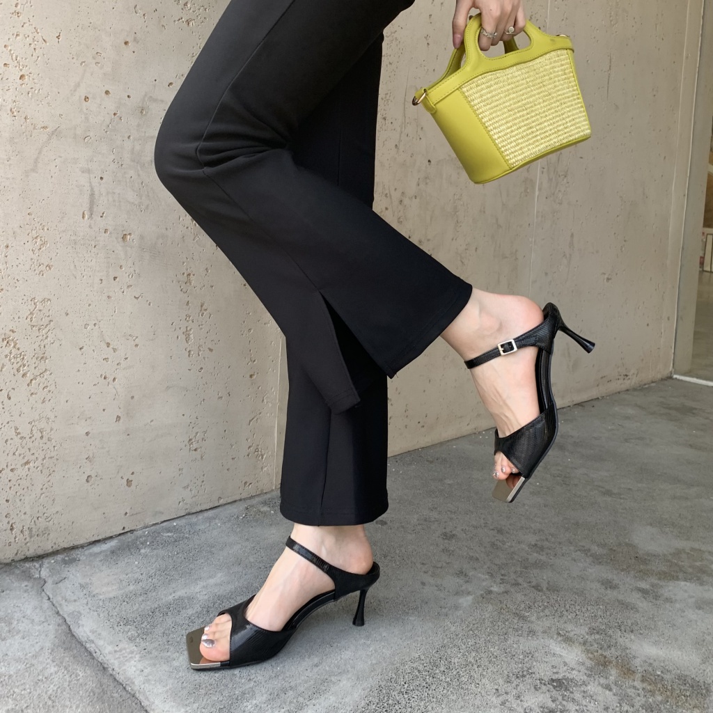 Sandal Cao Gót Hở Ngón Thiết Kế Mới Thời Trang Mùa Hè 2023 Dành Cho Nữ