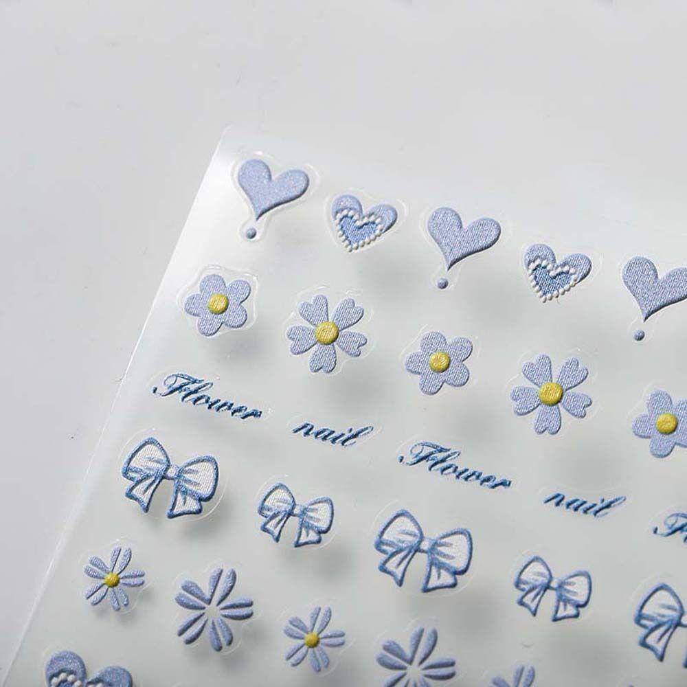 Miếng Dán Trang Trí Móng Tay Họa Tiết Hoa Cúc / Bướm / Trái Tim 3D Dành Cho Nữ