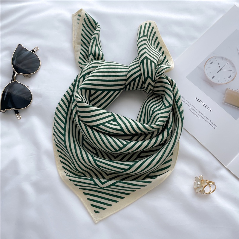 Khăn Choàng Cổ Hình Vuông Bằng Vải Nhung Kích Thước 65x65cm Thời Trang Xuân Hè