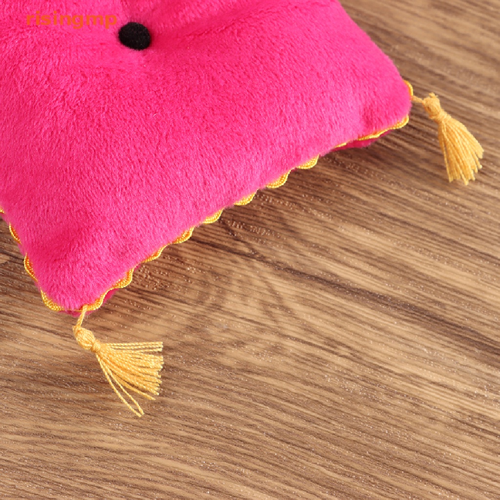 Gối Hình Vuông Dễ Thương Cho Nhà Búp Bê Tỉ Lệ 1 / 6