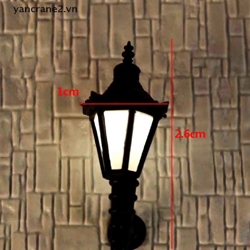 Đèn Gắn Tường Mini Màu Đen Dùng Trang Trí Nhà Búp Bê yancrane2.vn