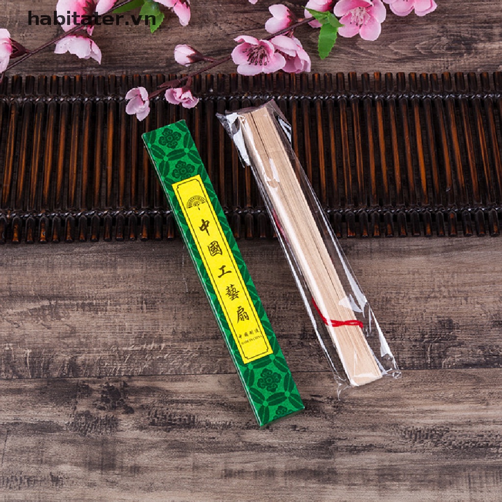 Quạt Xếp Cầm Tay Bằng Tre Chạm Khắc Rỗng Phong Cách Trung Hoa Cổ Điển Trang Trí Nhà Cửa / Tiệc Cưới