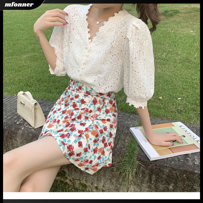 Áo Kiểu Tay Phồng Cổ Chữ V Phối Ren Phong Cách Retro