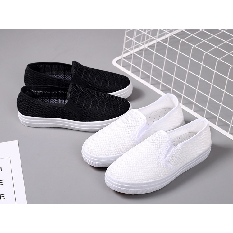 Giày Slip-on Vải Thoáng Khí, Màu Trắng Đen, Giày Nữ Đế Bằng GN37