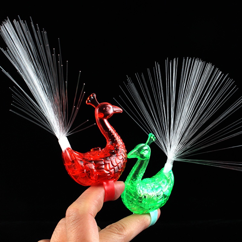 Nhẫn Hình Chim Công Có Đèn LED Phát Sáng Nhiều Màu Sắc Dành Cho Trẻ Em Và Người Lớn | BigBuy360 - bigbuy360.vn