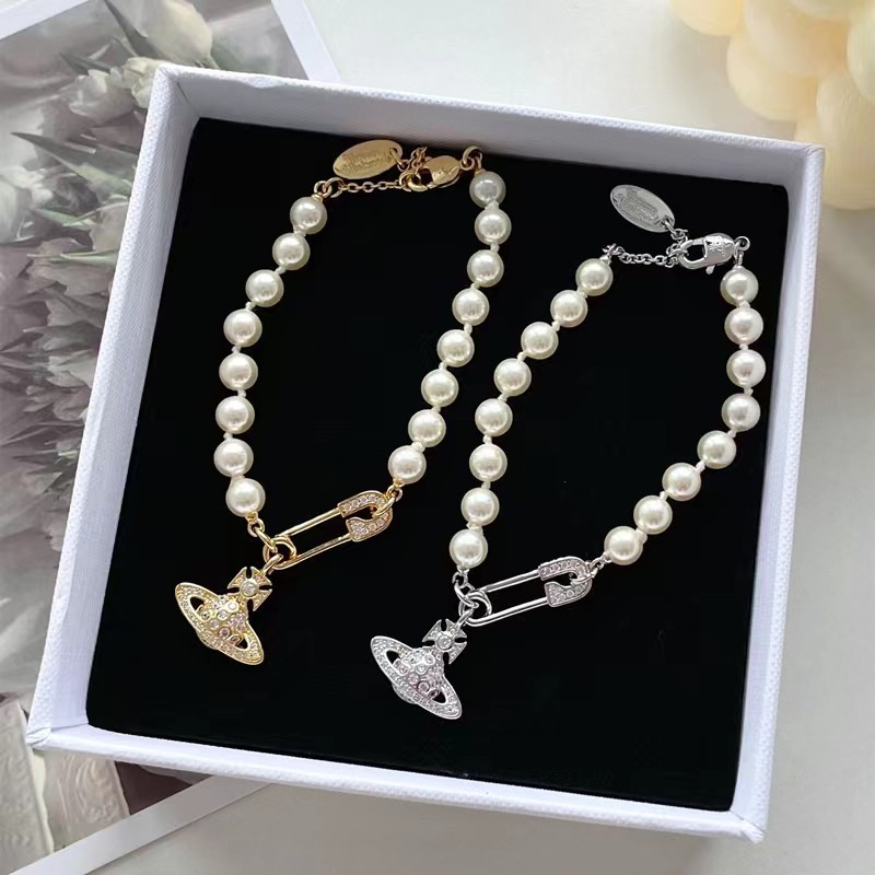 Vòng Tay Vivienne Westwood Đính Kim Cương Giả Thời Trang Cổ Điển Sang Trọng Cho Nữ