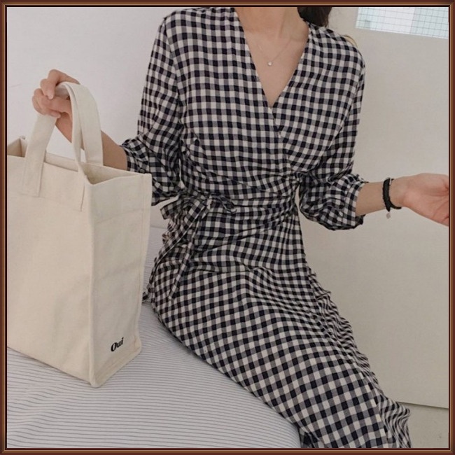 Đầm Midi Ôm Eo Cổ Chữ V In Họa Tiết Kẻ Sọc Thời Trang Lãng Mạn Cho Nữ