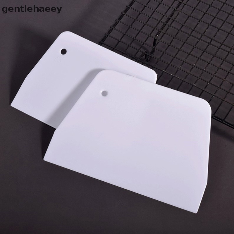 Dụng Cụ Cắt Bánh Kem Bằng Nhựa Tiện Dụng Cho Gia Đình