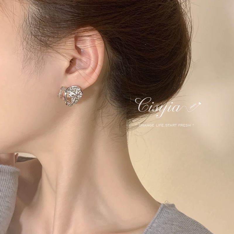 Khuyên Tai Đính Đá Zircon Hình Trái Tim Sang Trọng Thời Trang Cao Cấp 2023 Phong Cách Mới Dành Cho Bạn Nữ