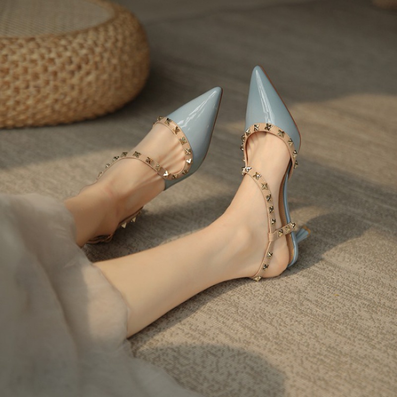 Giày Cao Gót Mũi Nhọn Phối Đinh Tán Thời Trang Xuân Hè Dành Cho Nữ