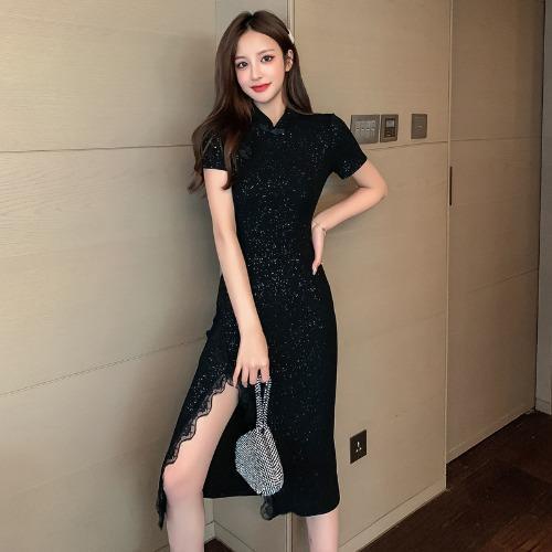 Đầm Sườn Xám Cách Tân Màu Đen Dáng Dài Xẻ Tà Quyến Rũ