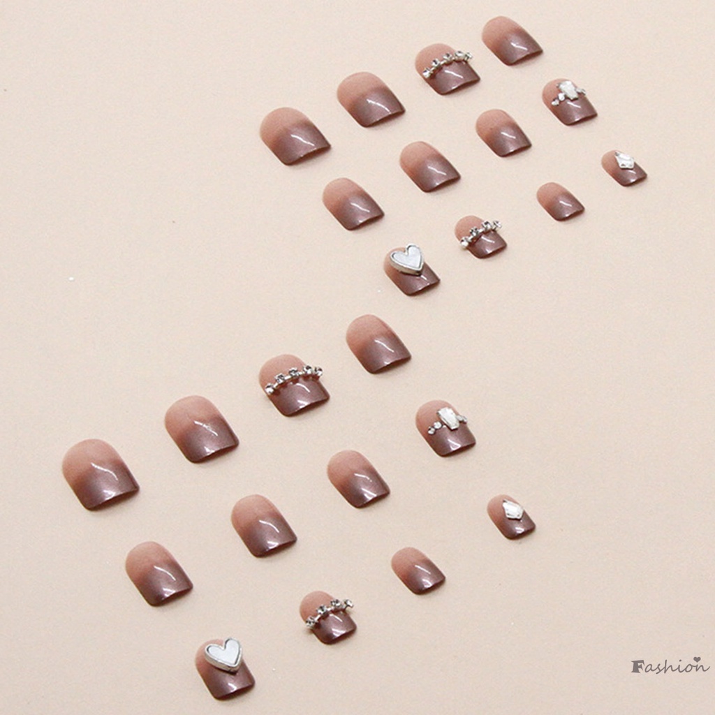 Móng Tay Giả Ngắn Hình Vỏ Sò Màu Hồng Kèm Dây Xích Thời Trang