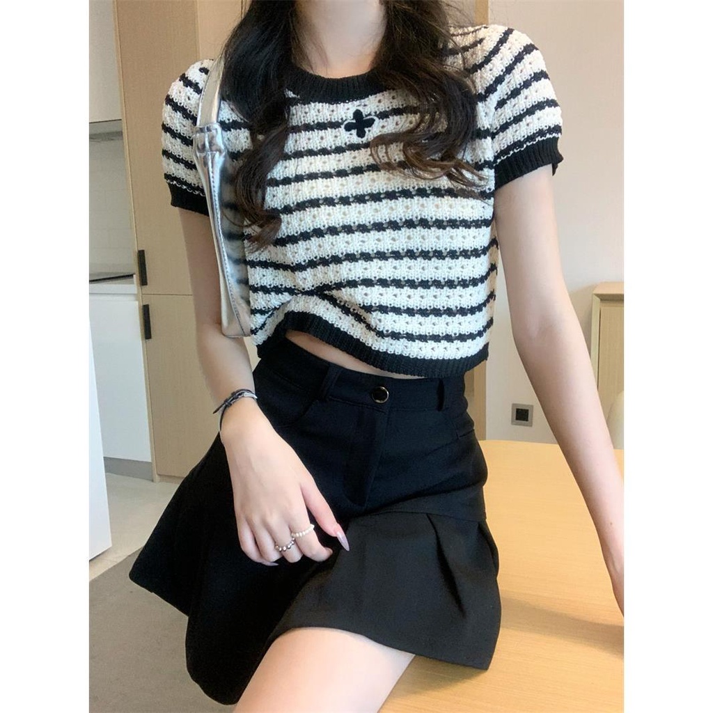 Áo Thun Ngắn Tay Họa Tiết Sọc Ngang Thời Trang Dành Cho Nữ