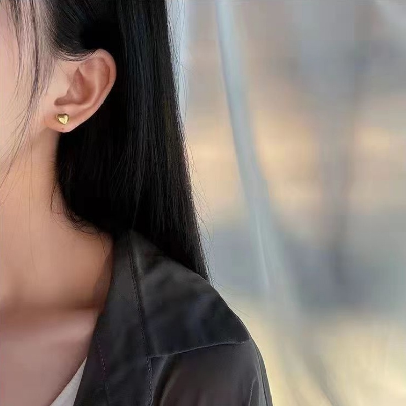 Bông Tai Mạ Vàng 18K Hình Trái Tim Bằng Thép Không Gỉ Thời Trang Chất Lượng Cao