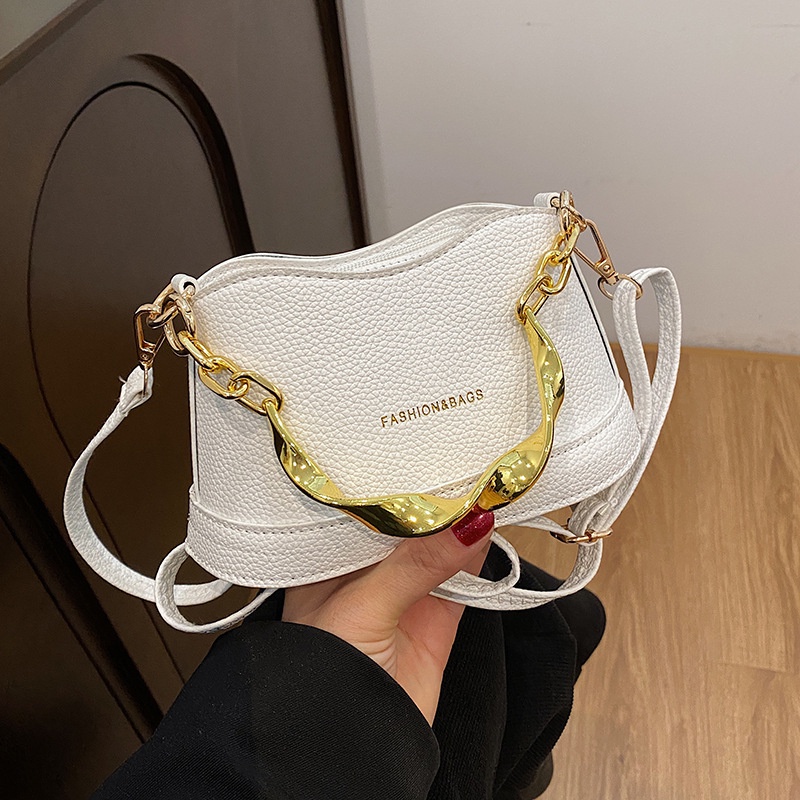 Túi Đeo Chéo Mini Phối Dây Đeo Sợi Xích Thời Trang Sang Trọng Cho Nữ