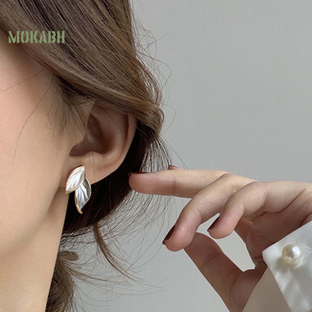 1 Đôi Bông Tai Hình Chiếc Lá Thiết Kế Nhẹ Nhàng Lâu Trôi Thời Trang Cho Nữ