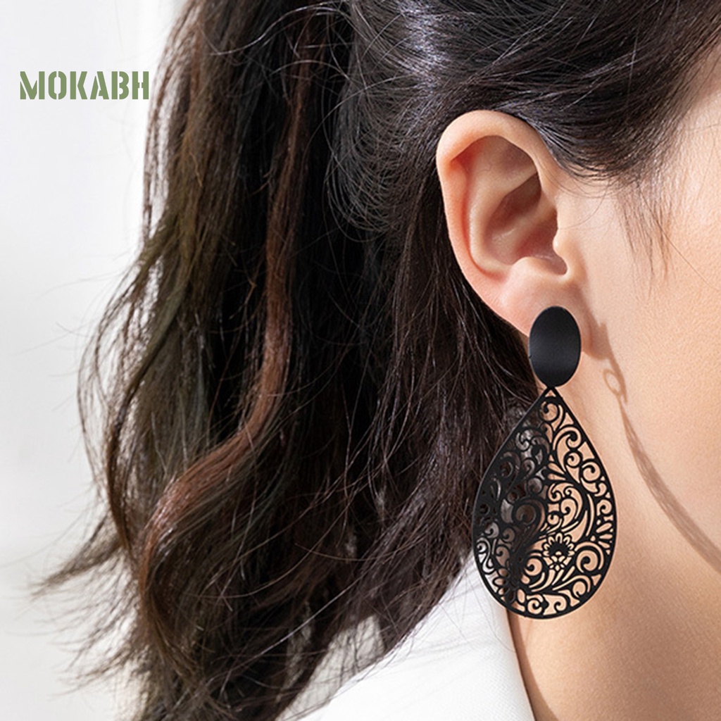 1 Đôi Bông Tai Rỗng Màu Đen Nhám Phong Cách Retro