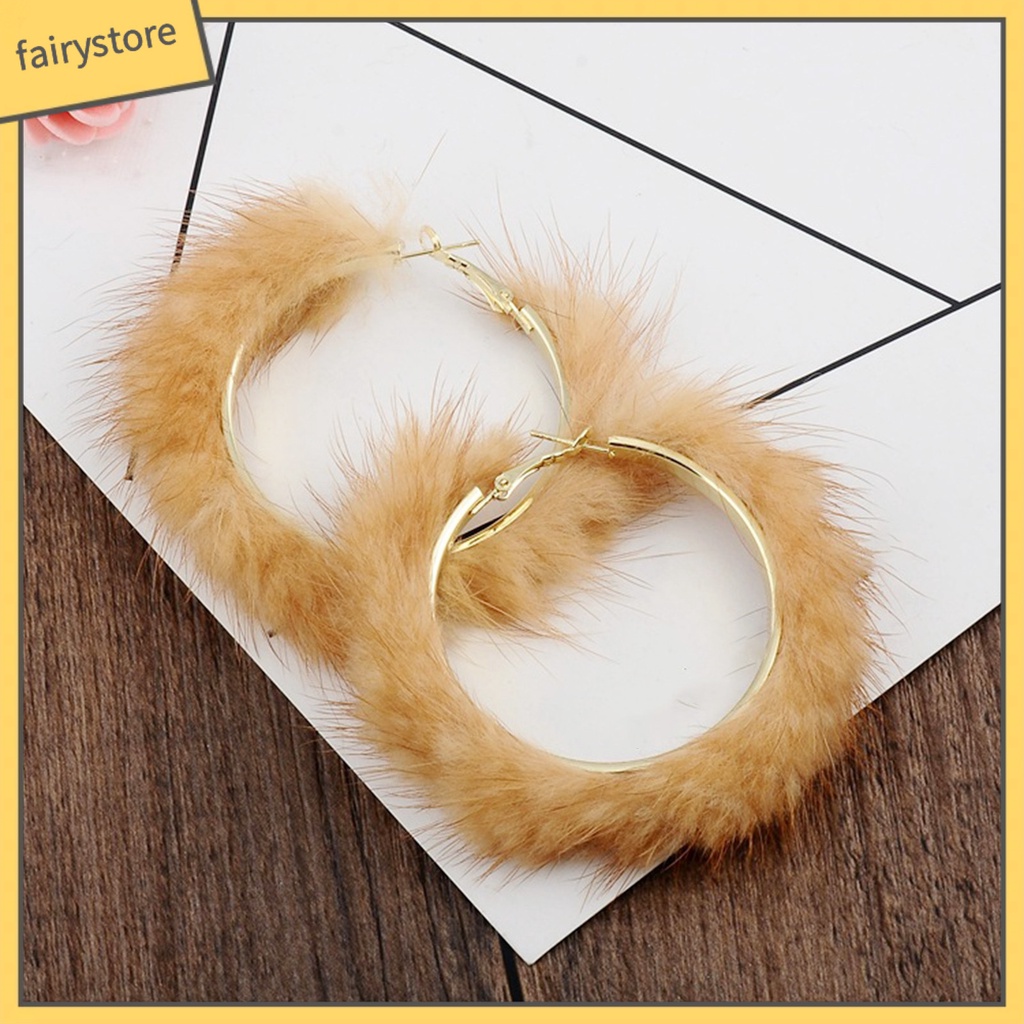 1 Đôi Bông Tai Hình Tròn Phủ Lông Thích Hợp Sử Dụng Hàng Ngày