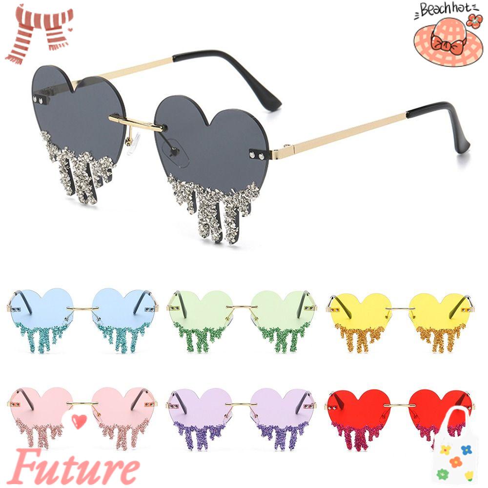 Kính Mát Hình Trái Tim Độc Đáo Hóa Trang Halloween Cho Nữ