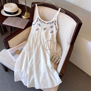 Bohemian ethnic style mid-length dress small fairy round neck hollow embroidered small suspender dress quality assurance 6XK7