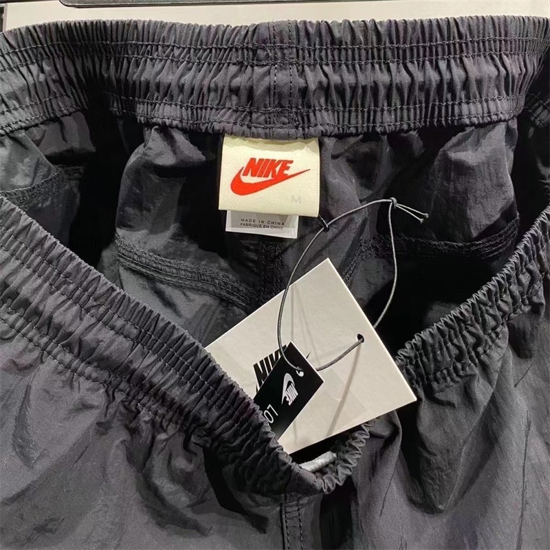 Quần short 100% Chính Hãng Nhanh Khô Chống Thấm Nước Có Dây Rút Thời Trang Đi Biển Cho Nam Và Nữ