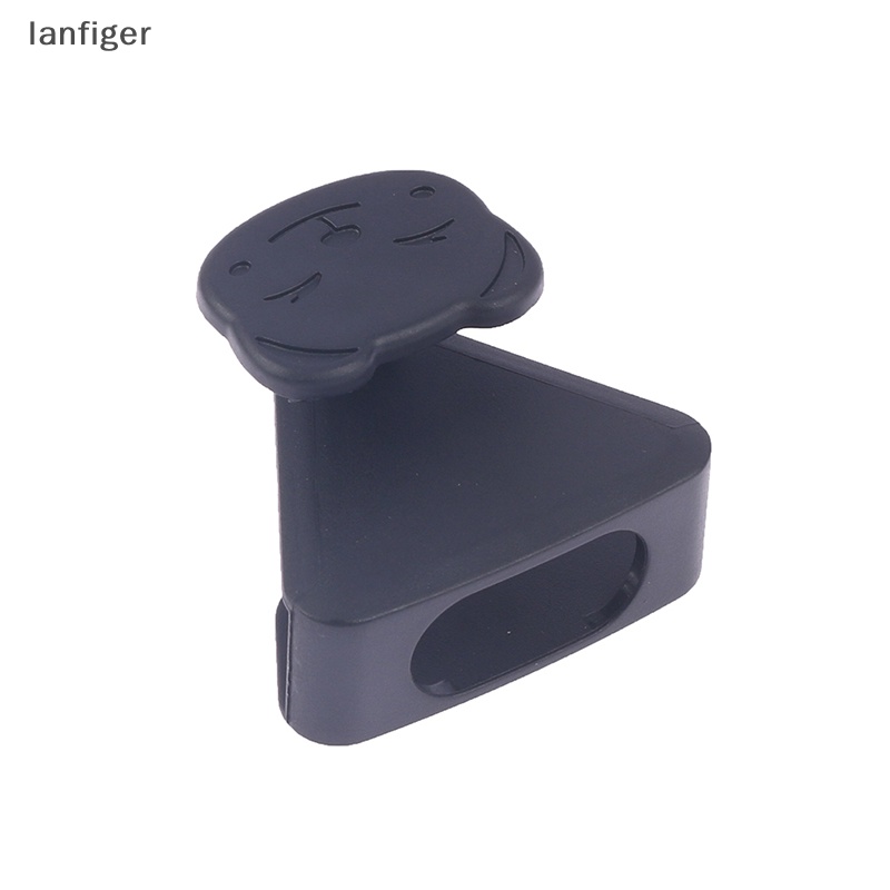 1 Móc Treo Đồ Hình Tam Giác Bằng Nhựa