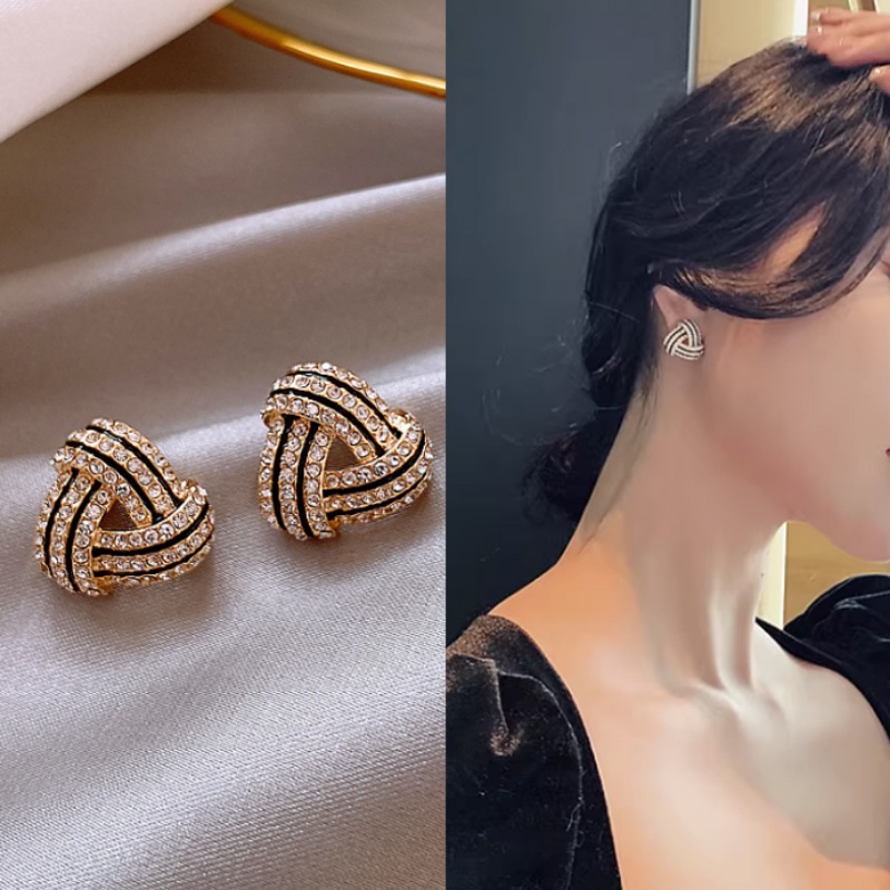 Đôi Khuyên Tai HìNh Tam GiáC ĐíNh Kim Cương Giả ThờI Trang Cho Nữ