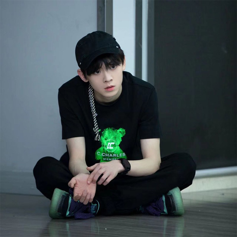 Áo Thun cotton Tay Ngắn Phong Cách Thời Trang Đường Phố Cho Nam Và Nữ TF family Zuo