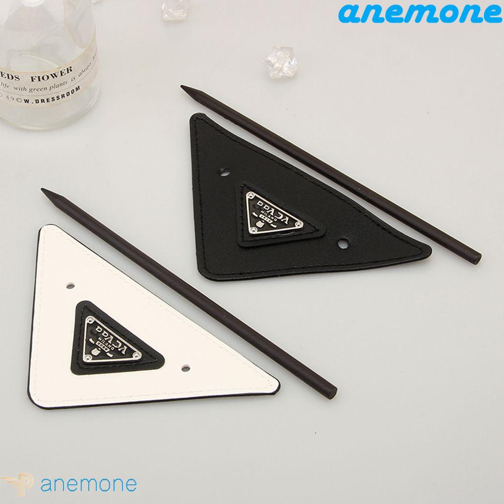 ANEMONE Kẹp Tóc Bằng PU Hình Tam Giác In Chữ Phong Cách Retro Dành Cho Nữ