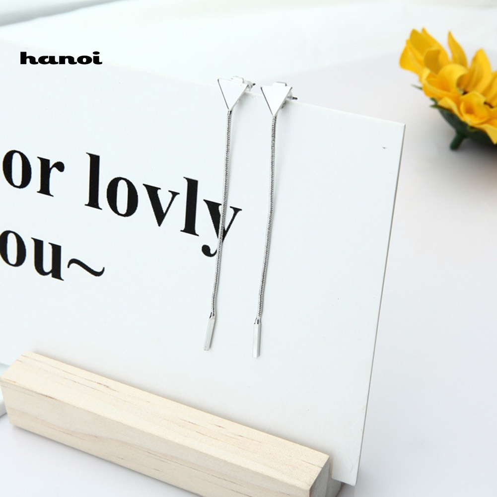 Đôi Khuyên Tai Dài Gắn Núm Tua Thời Trang Cho Nữ