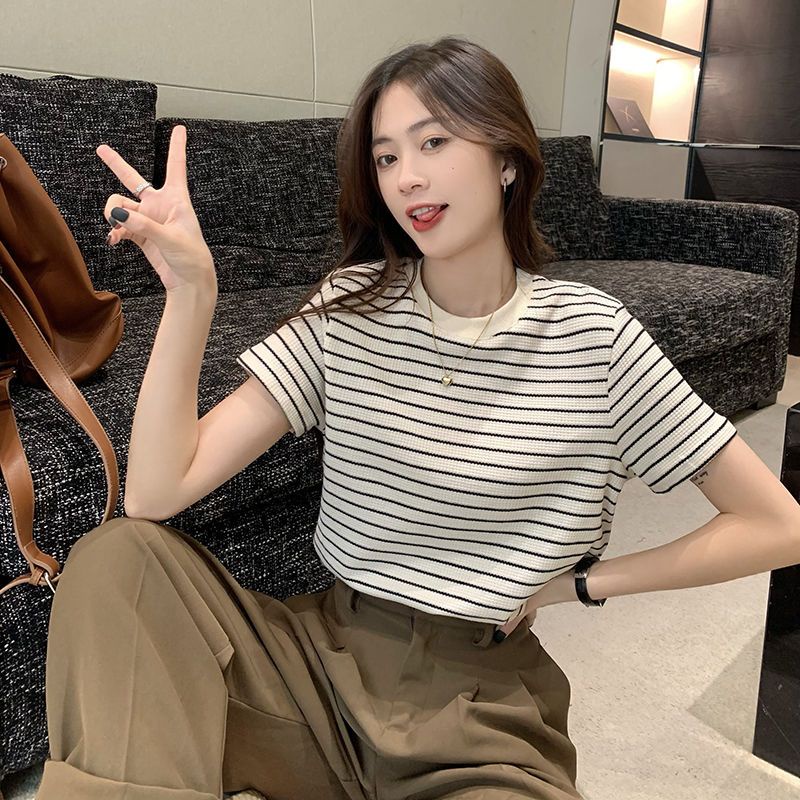 Áo Thun Tay Ngắn Cổ Tròn Họa Tiết Kẻ Sọc Thời Trang Mùa Hè Hàn Quốc Mới Cho Nữ