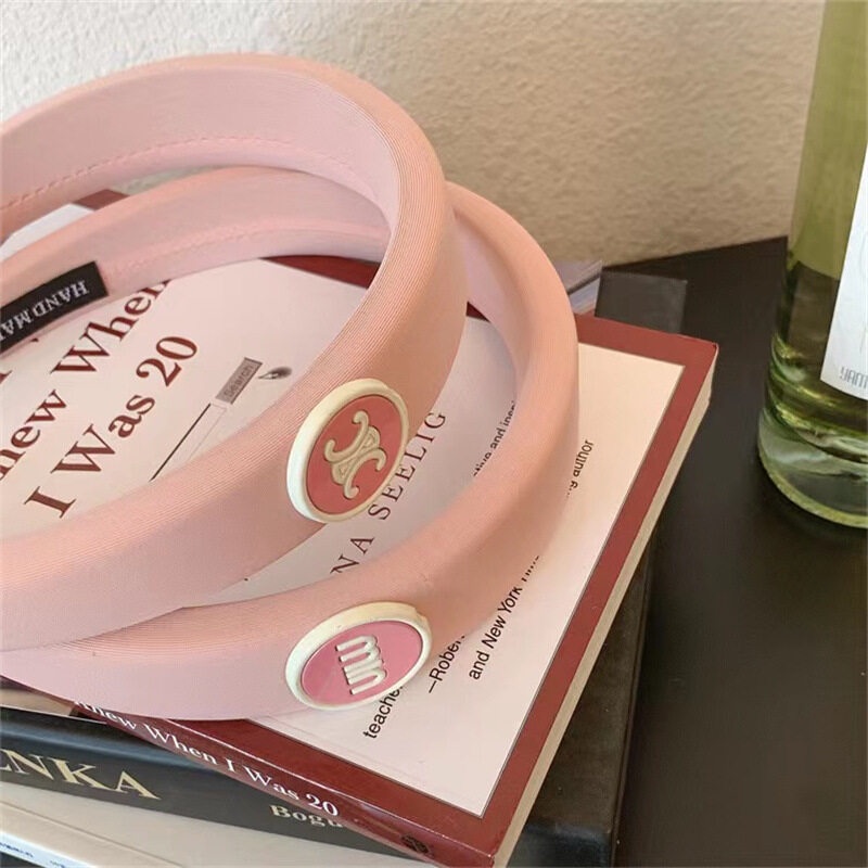 Băng Đô Cài Tóc In Chữ C Màu Hồng Thời Trang Chất Lượng Cao