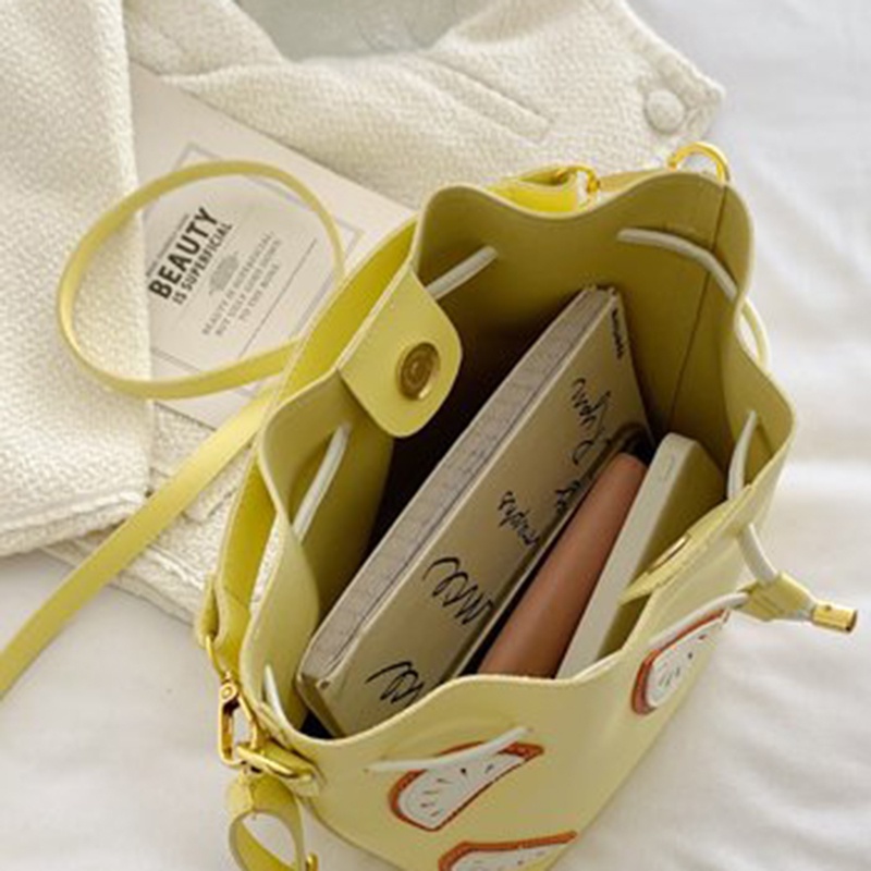 Túi Dây Rút Đeo Vai Sức Chứa Lớn Họa Tiết Trái Cây Dễ Thương Cho Nữ