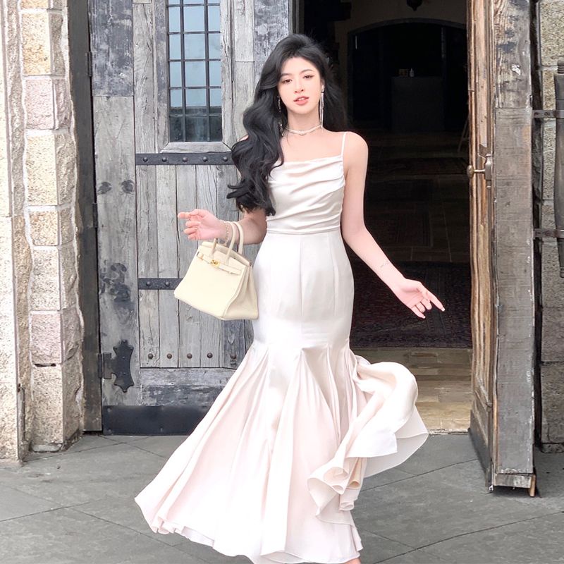 Đầm Đuôi Cá Hai Dây Bằng Vải Satin Nhún Bèo Phong Cách Pháp Thời Trang Mùa Hè