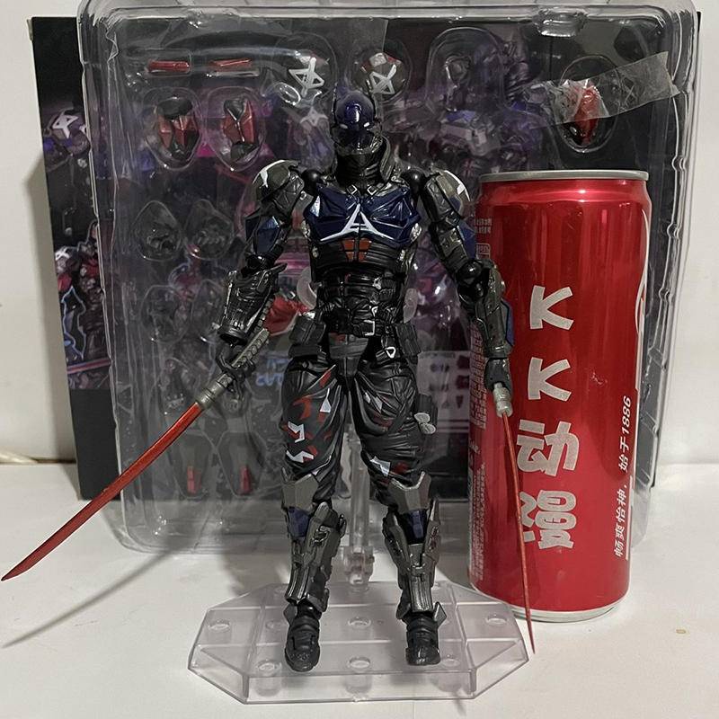 Mô Hình Nhân Vật Batman Arkham Knight 17cm Chân Thật