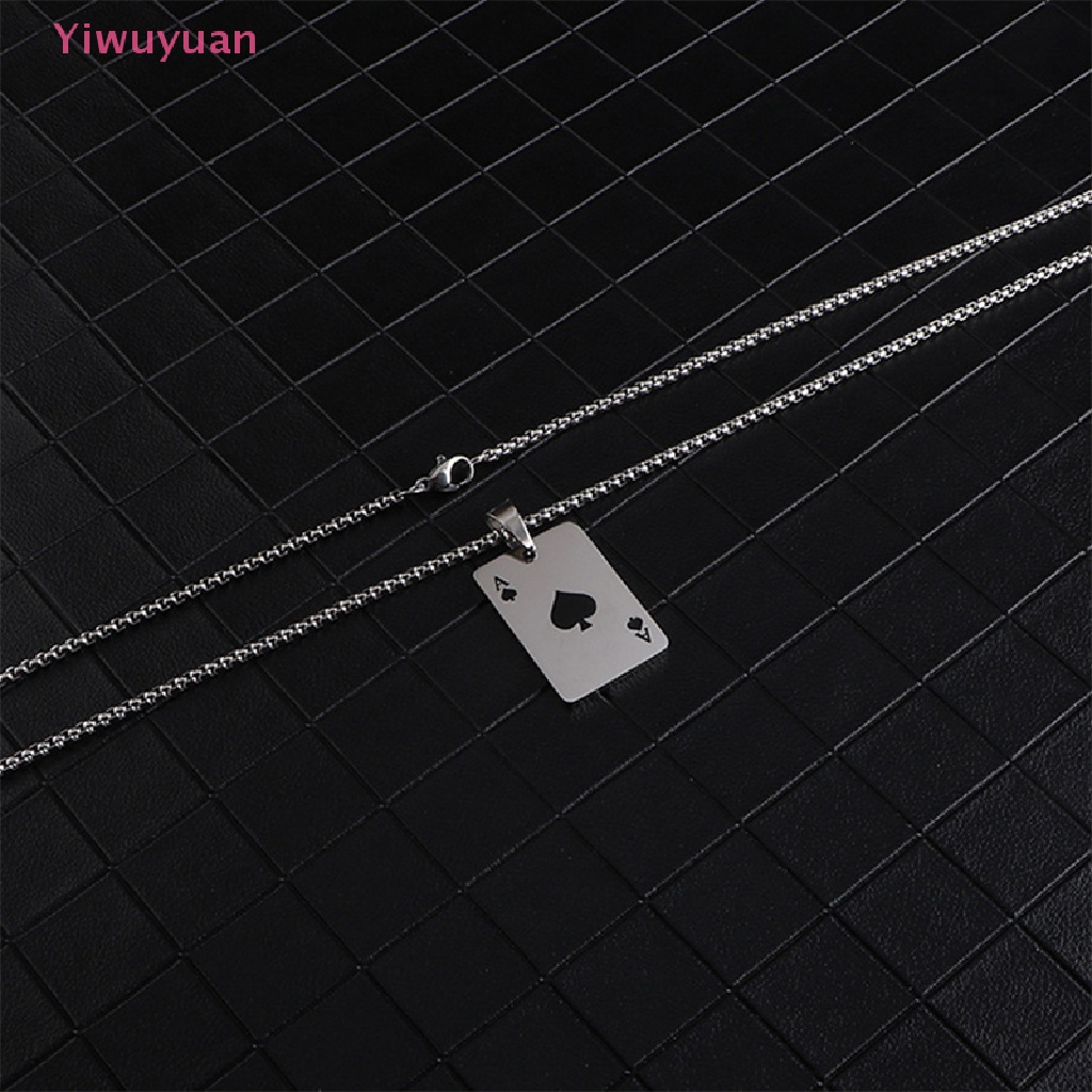 Vòng cổ Thép Titan Mặt Hình Lá Bài Poker Lucky Ace of Spades Màu Đỏ Đen Bạc Mới