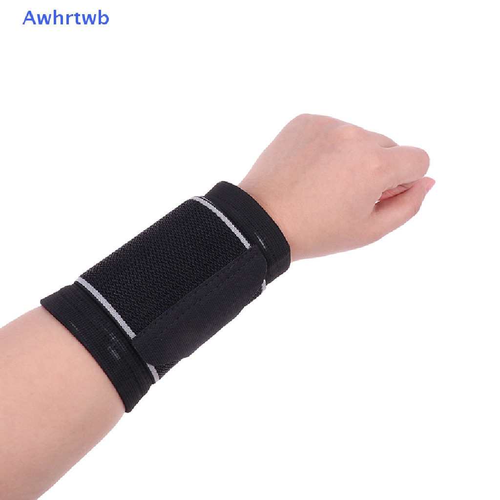 1 Đai Quấn Bảo Vệ Cổ Tay Khi Chơi Thể Thao Mới