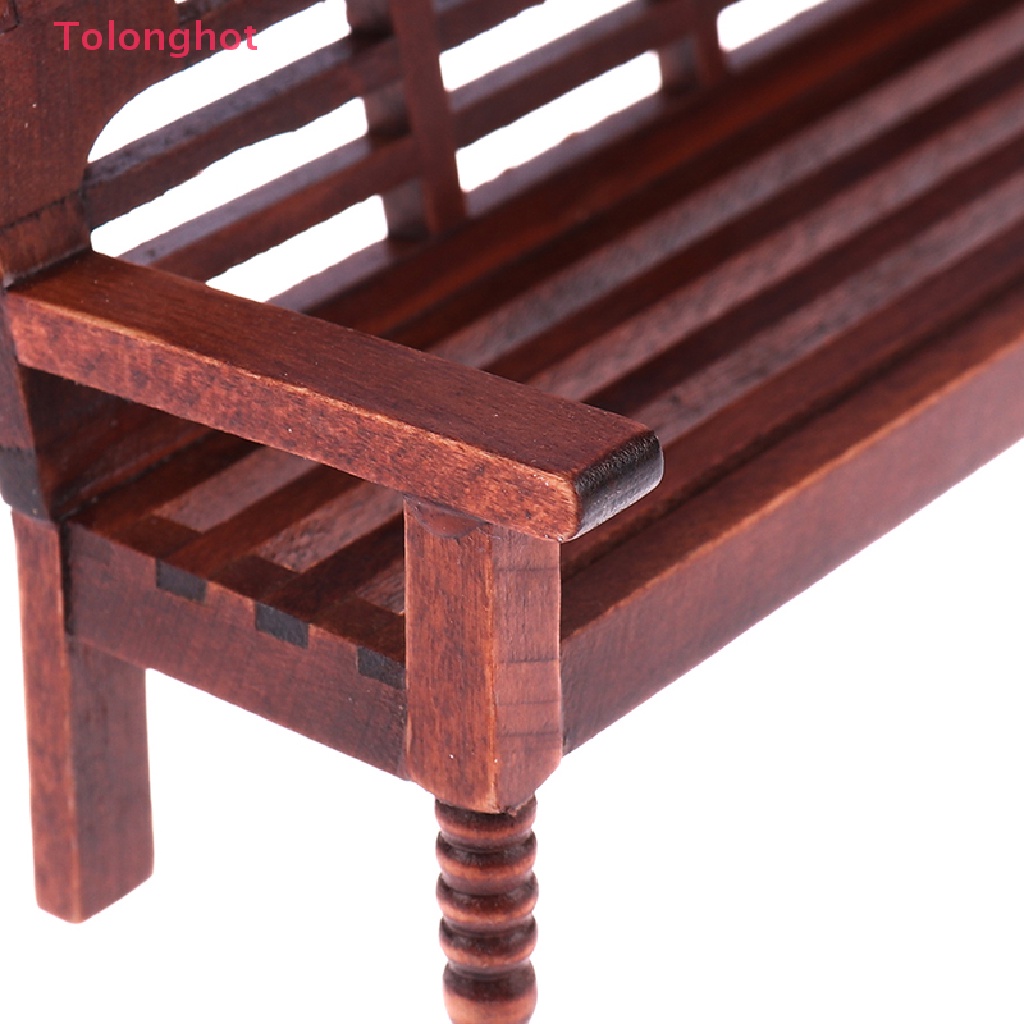 Ghế sofa Mini Tỉ Lệ 1: 12 Kèm 4 Gối Tựa Trang Trí Nhà Búp Bê