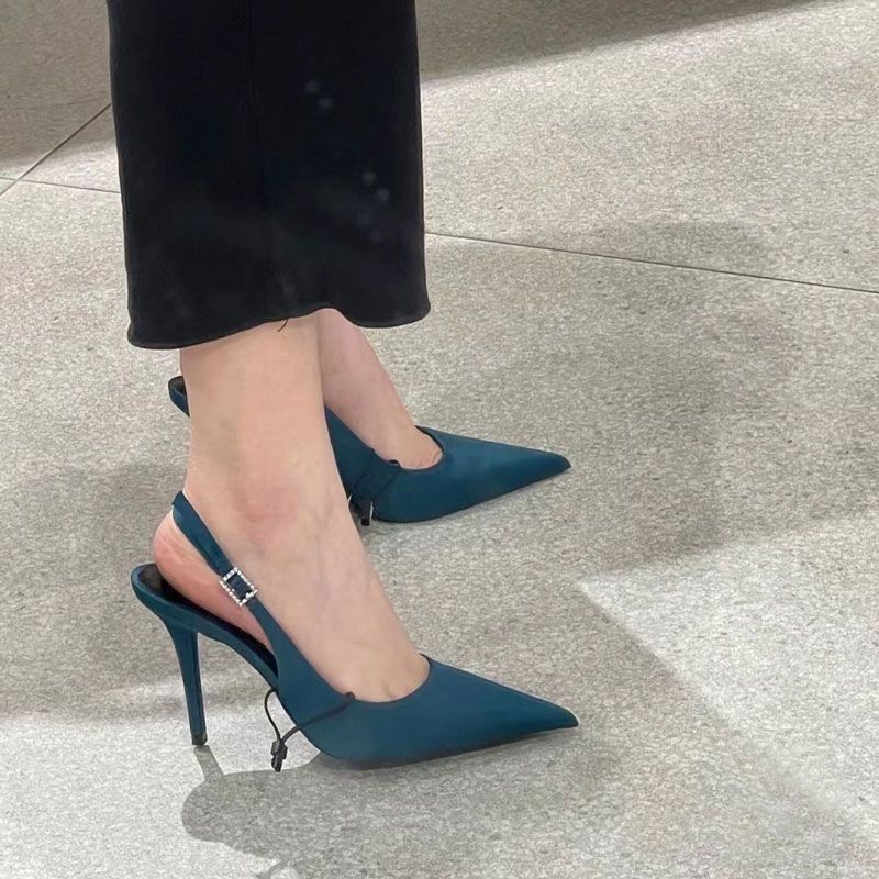 Sandal Cao Gót Mũi Nhọn Màu Đen Cài Khóa Phong Cách Thời Trang Âu Mỹ Mùa Hè 2023 Dành Cho Nữ