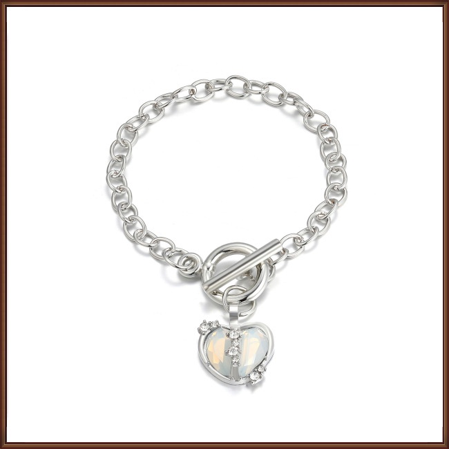 Vòng Tay Đính Đá Zircon Hình Trái Tim Sang Trọng Cho Nữ