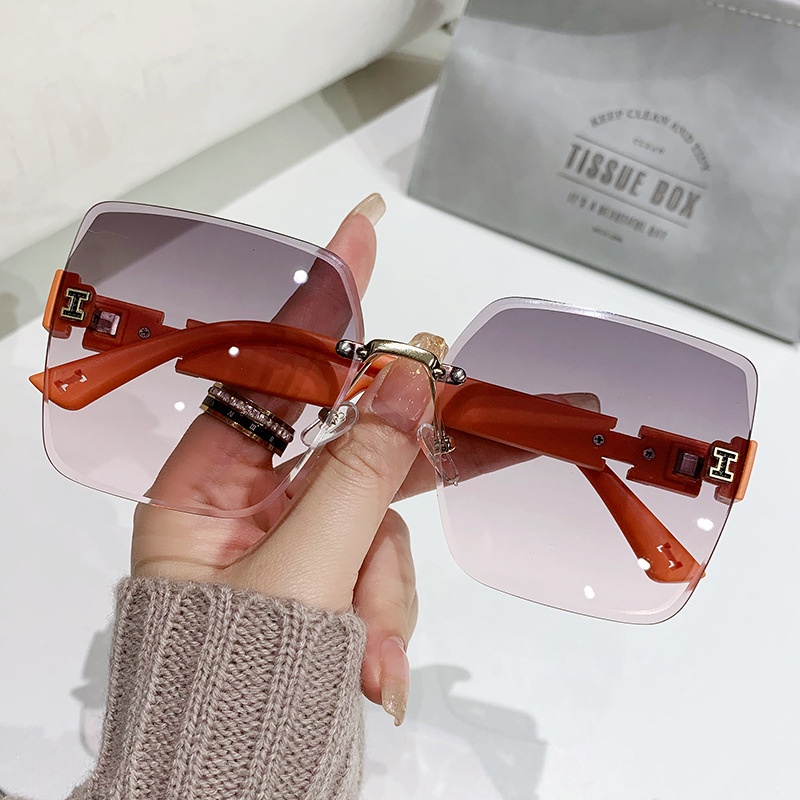 Kính Mát Thời Trang Nam Nữ Gọng Kim Loại Mới 2023 Màu Sắc