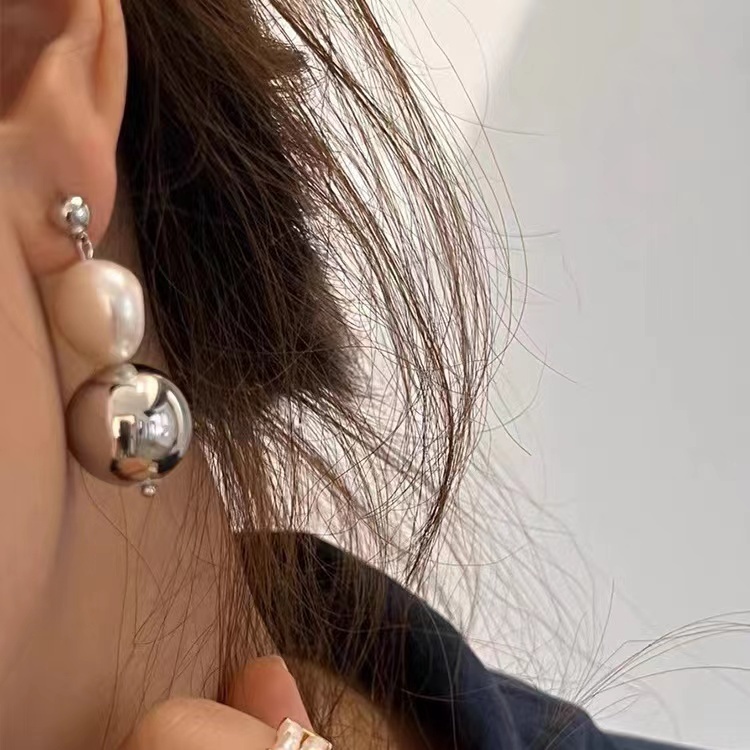 Khuyên Tai Nữ Trang Đính Ngọc Trai Phong Cách Hàn Quốc