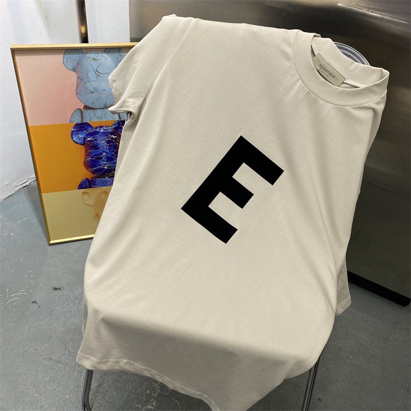 Bán Chạy Nhất Áo Thun Cotton Cổ Tròn Tay Ngắn In Chữ E On The Back Thiết Yếu Cho Nam Và Nữ